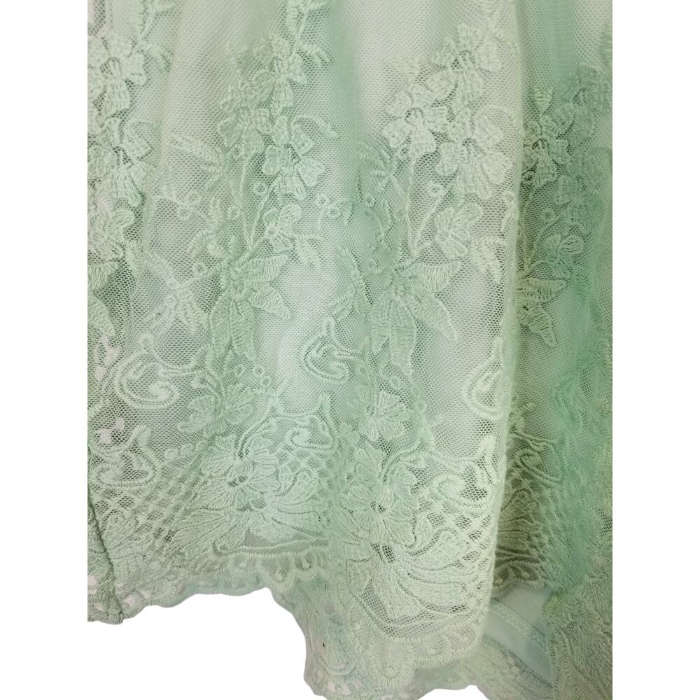 Torrid Women's Mint Green Embroidered Lined Mesh Shorts Size 2X - Picture 5 of 8